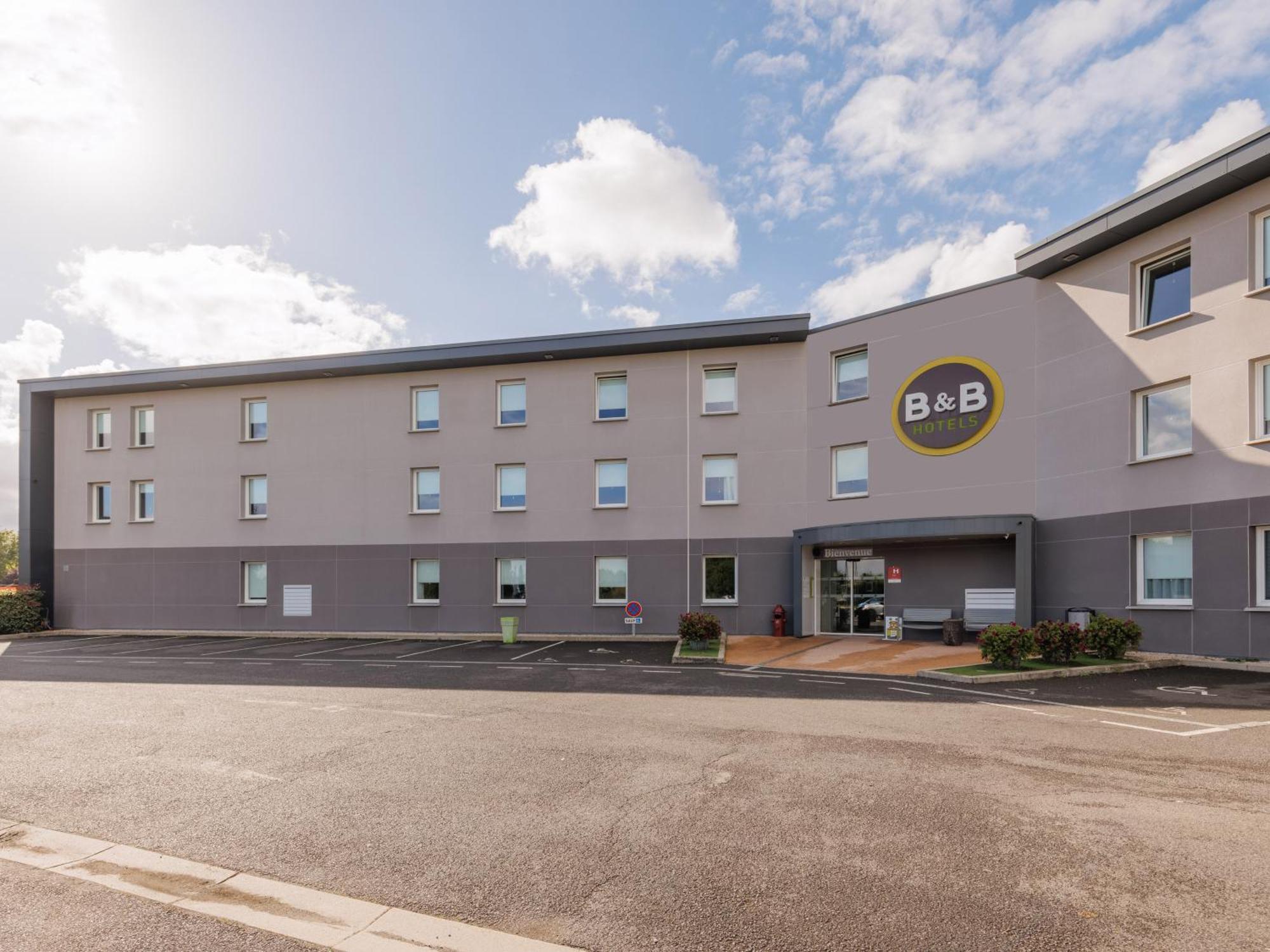 B&B Hotel Clermont-Ferrand Nord Riom Exterior foto