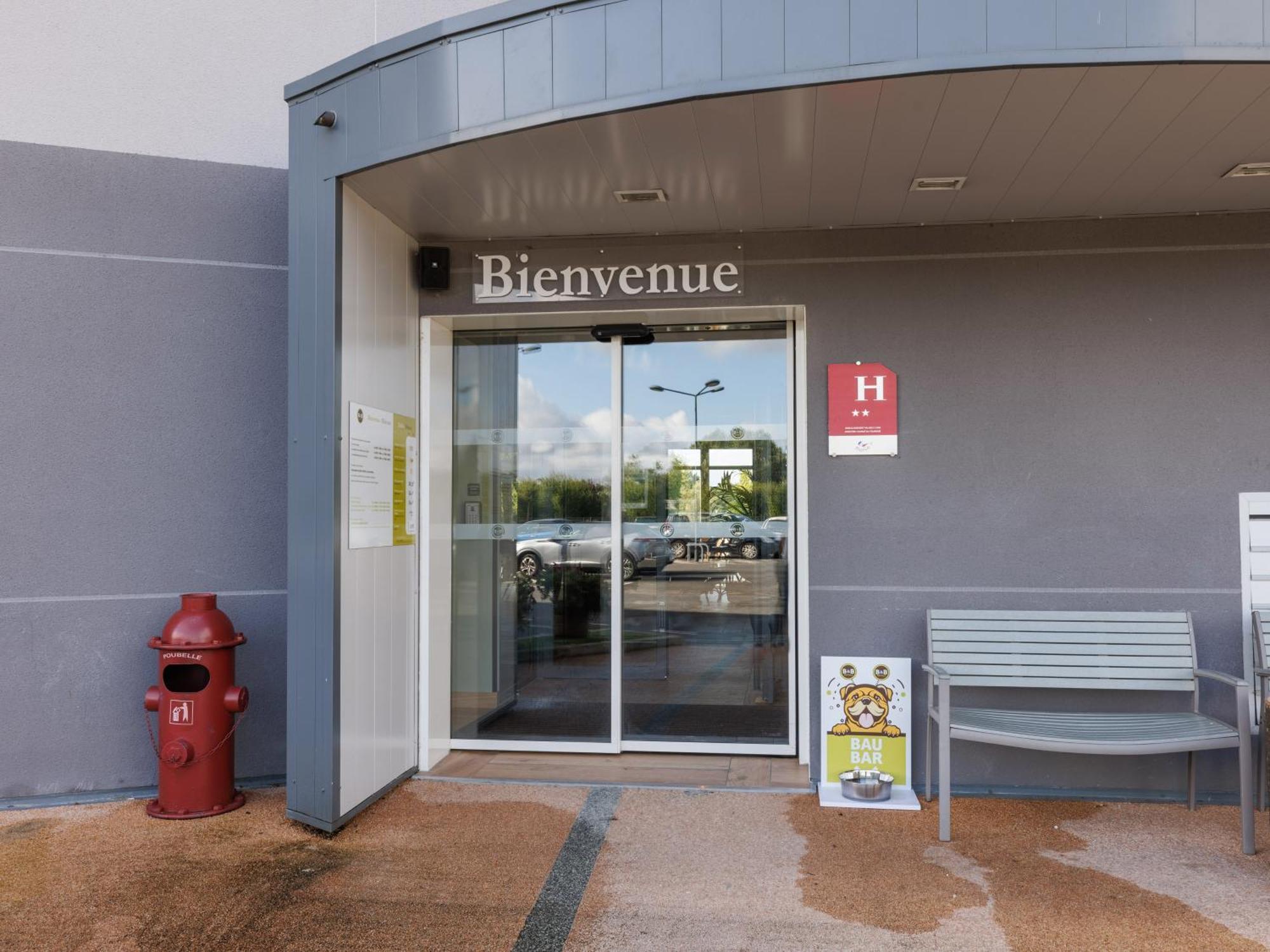 B&B Hotel Clermont-Ferrand Nord Riom Exterior foto