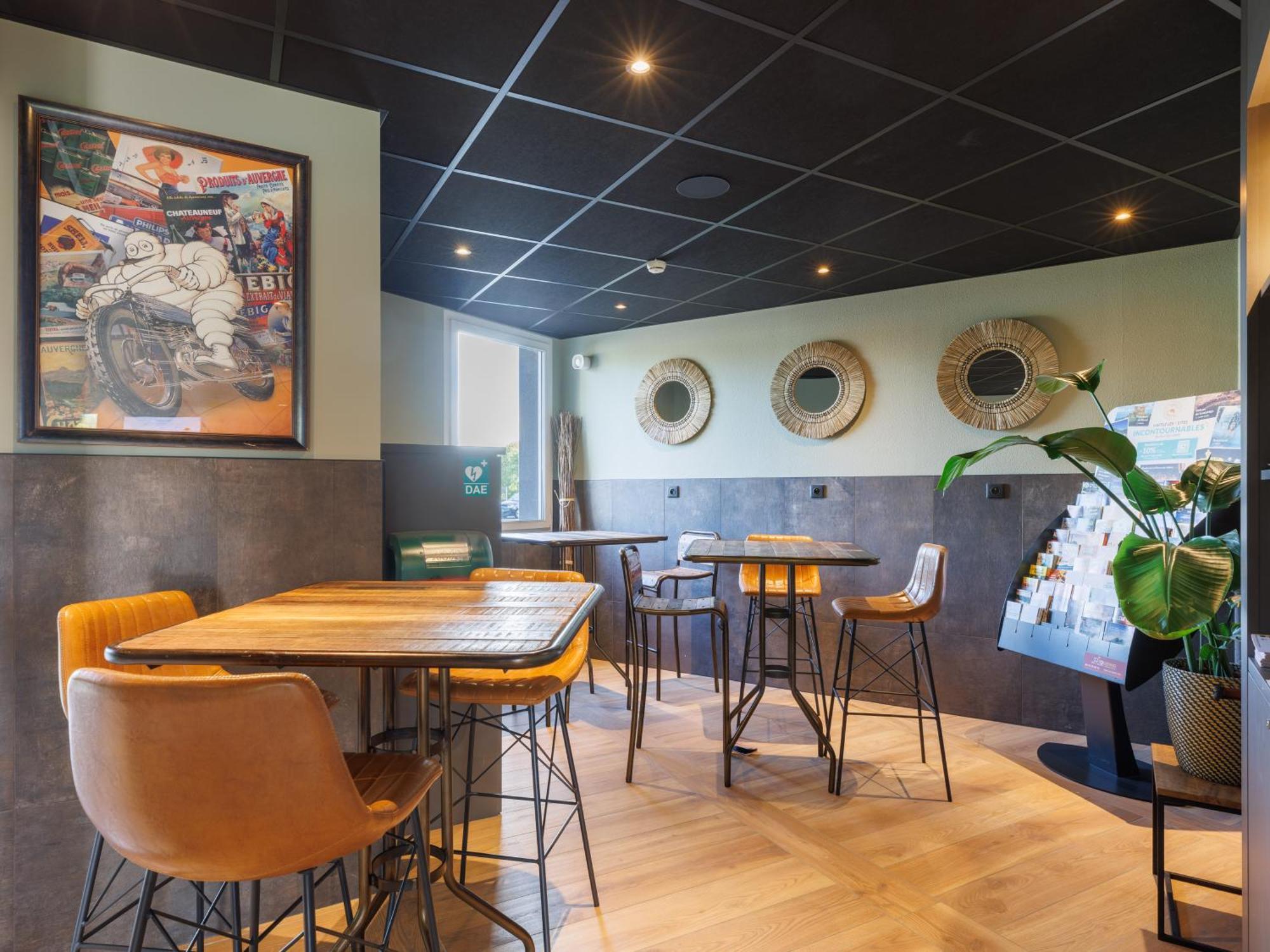 B&B Hotel Clermont-Ferrand Nord Riom Exterior foto